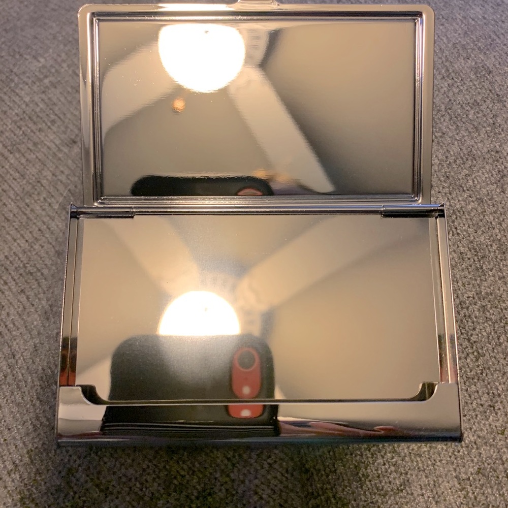 Stunning Card Case - Picture 2 of 2